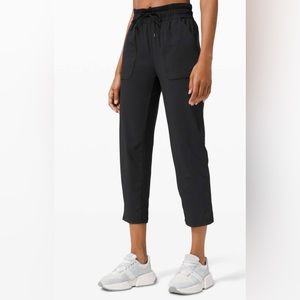 Lululemon Beyond the Studio Crop sz 14 Black